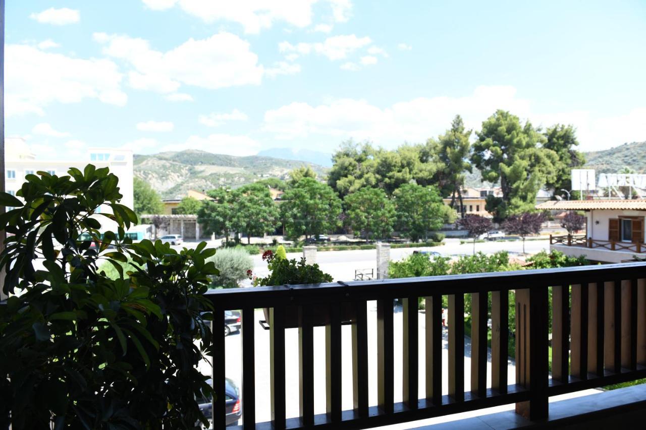 Hotel Kaceli Berat Exterior photo